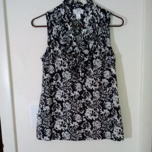 LOFT Black and White Ruffled Sleeveless Blouse